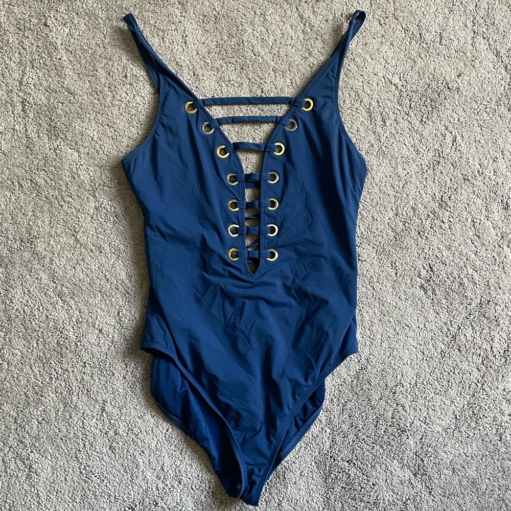 One piece swimsuit
